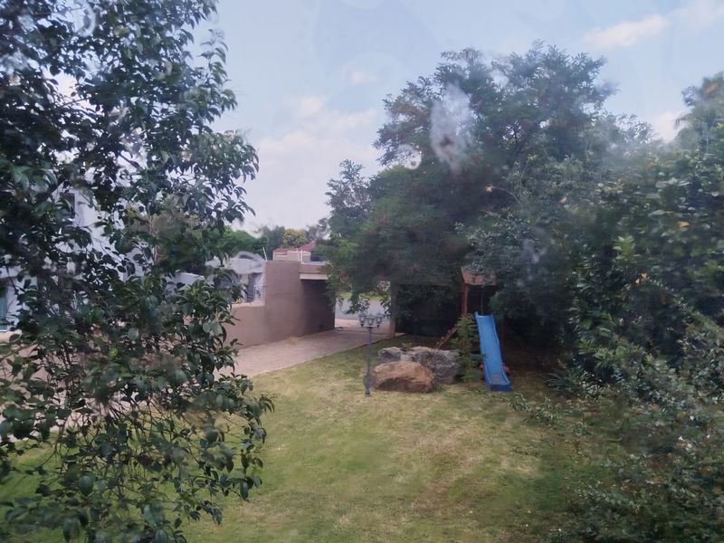 Charming Freehold Home in Vanderbijlpark SW 5 - Photo 4