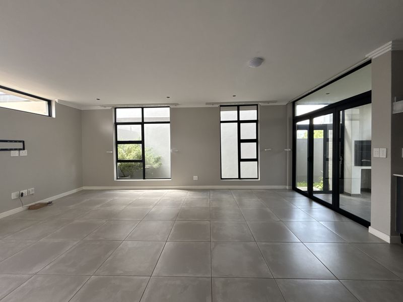 Modern 3 Bedroom Home in Rynfield – Stylish, Secure and Move-In Ready - Photo 4