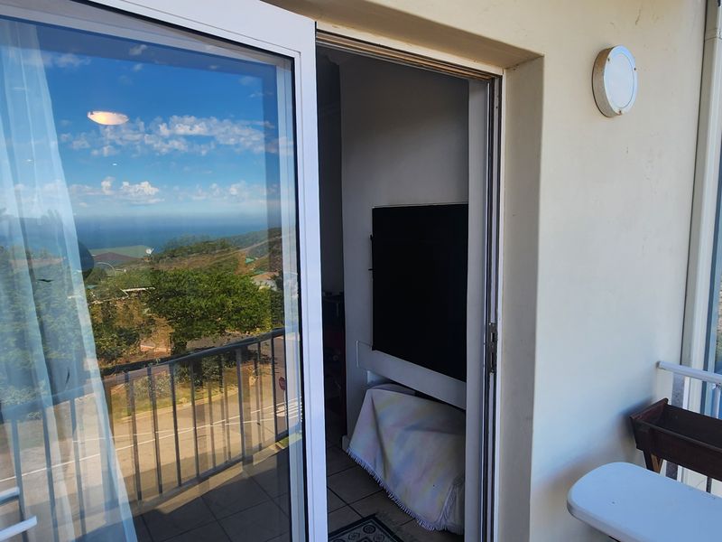 Sea view living in the heart of Dana Bay - Photo 8