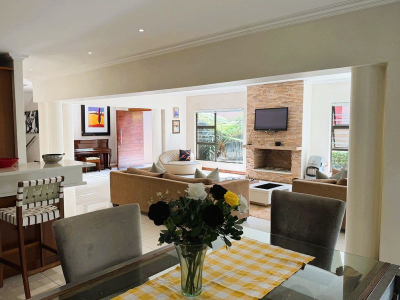 Modern 3 bedroom Cluster for sale in Bedfordview - Photo 7