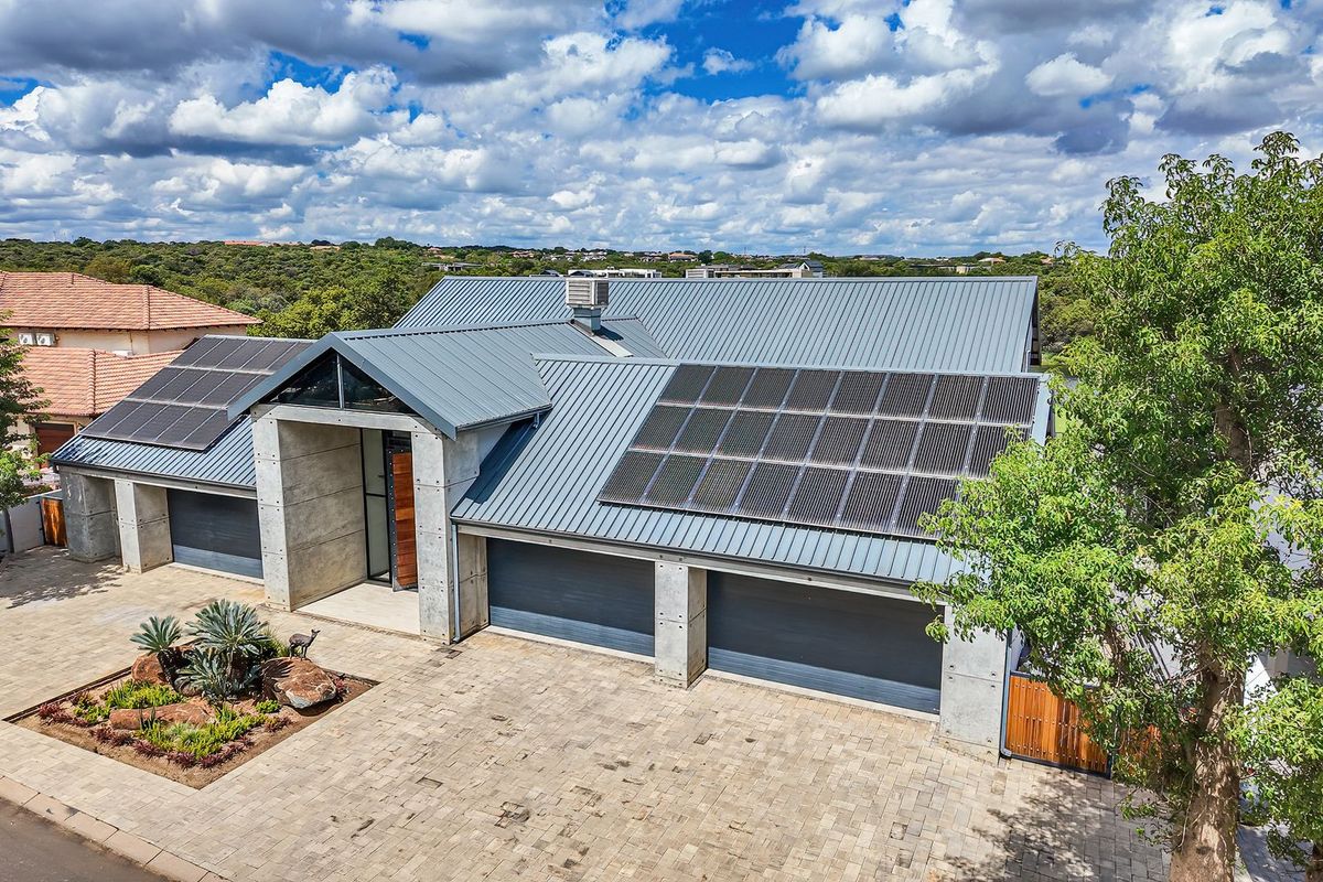 A Home of space, light, exceptional modern finishes on the Waterfront for sale - Photo 2