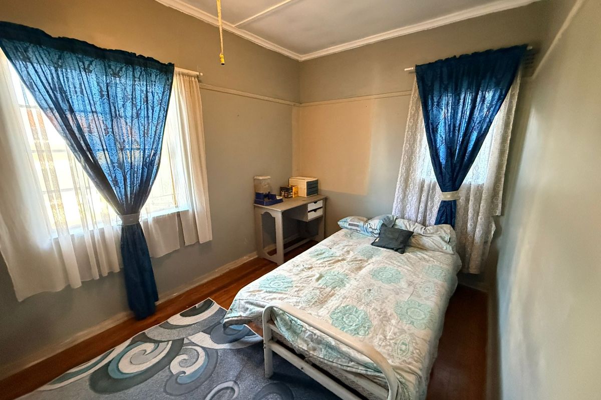 3-Bedroom Home with 2 Flatlets – Strong Investment Potential in Rouxpark - Photo 4