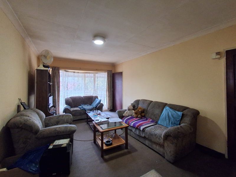 Priced to sell - Photo 3