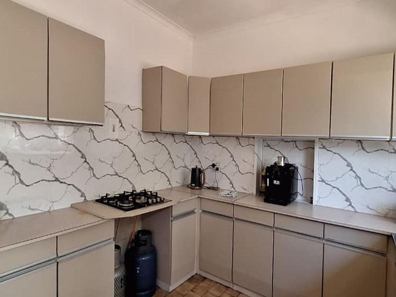 4 Bedroom Family Home with Flatlet in Atlasville - Photo 3