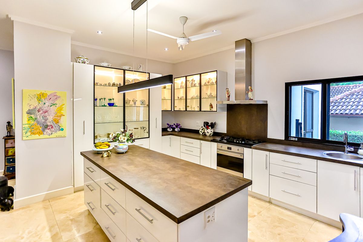 Stunning 4-bedroom home in secure Ballito Gardens Estate, perfect for family living & coastal bliss - Photo 3