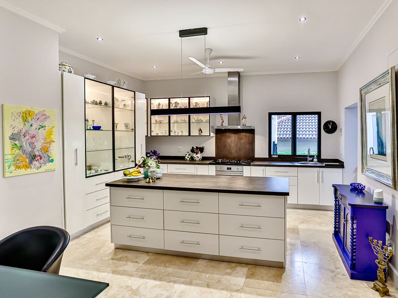 Stunning 4-bedroom home in secure Ballito Gardens Estate, perfect for family living & coastal bliss - Photo 2