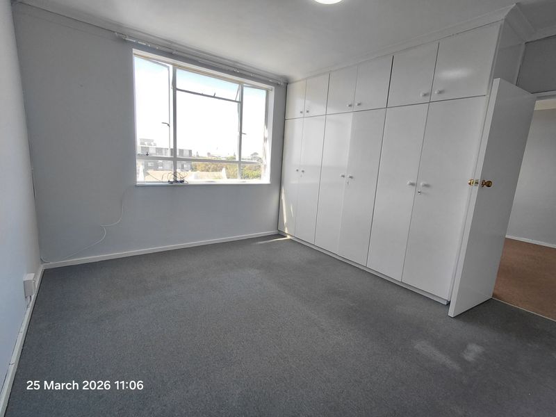 Estoril – Dickens Street, St Georges - Photo 10