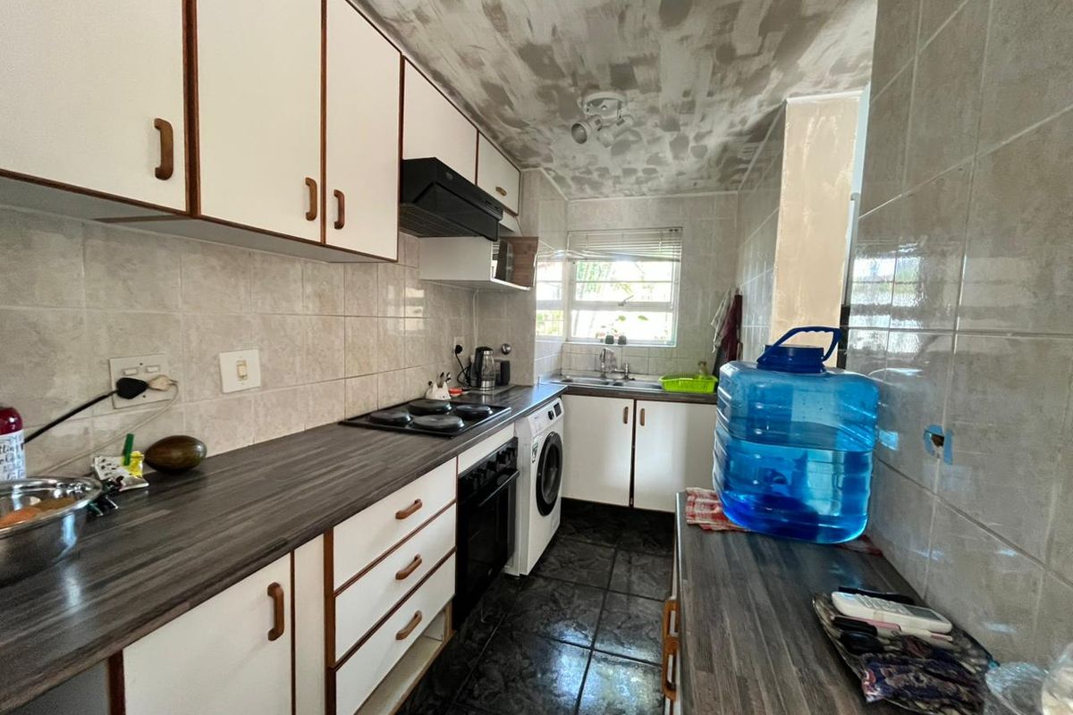 Townhouse For Sale in Meerensee, Richards Bay - Photo 2