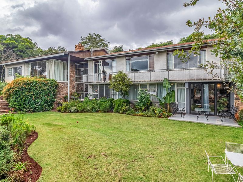 Split-Level Splendour in an exclusive Bedfordview enclosure - Photo 5