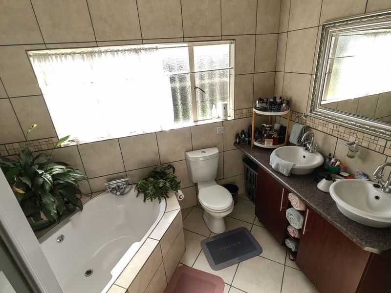 For the entertainer. Perfect blend of comfort and elegance beautiful lapa and swimming pool - Photo 7