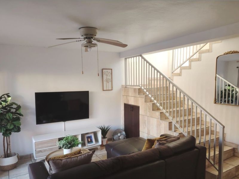 Charming 1-Bedroom Townhouse in the Heart of Meerensee - Photo 4