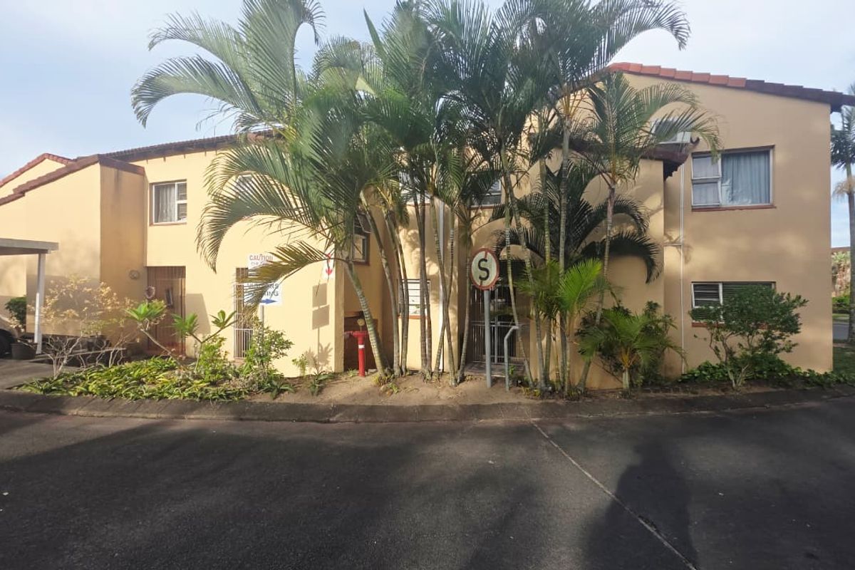 Charming 1-Bedroom Townhouse in the Heart of Meerensee - Photo 2