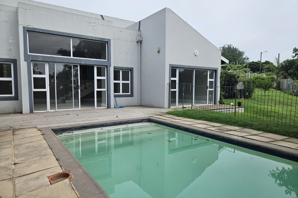 Modern Estate Home with Private Pool - Photo 2