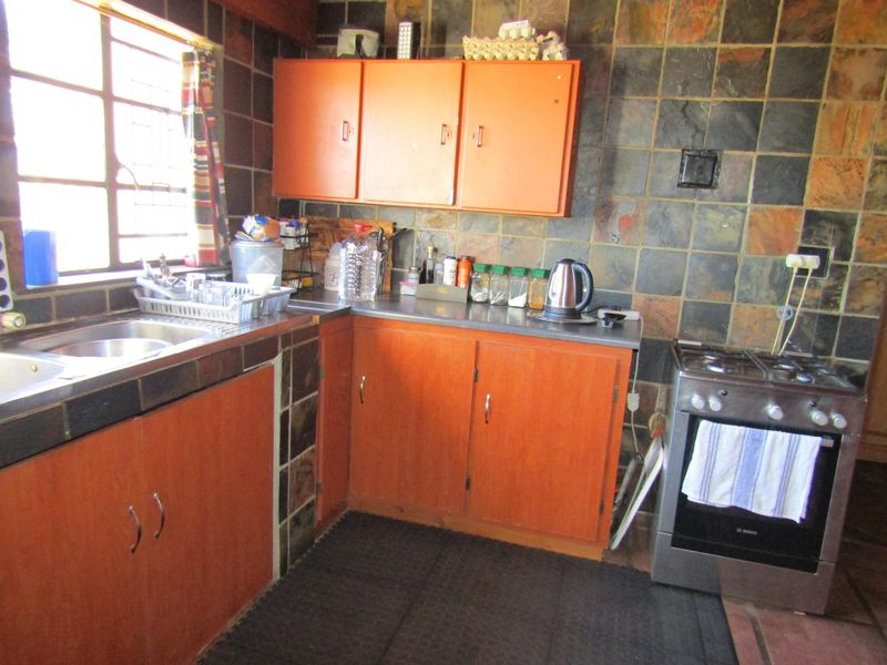 Smallholding Pending Sale In Bloemfontein - Photo 9