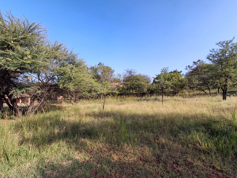 Prime Vacant Stand in Secure Eco Estate – Buffelspoort Lifestyle Living - Photo 4