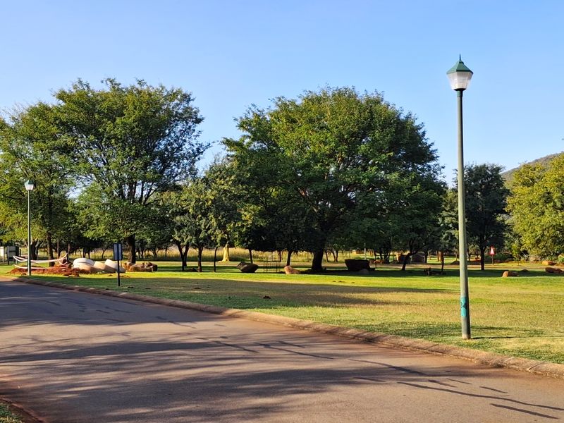 Prime Vacant Stand in Secure Eco Estate – Buffelspoort Lifestyle Living - Photo 2