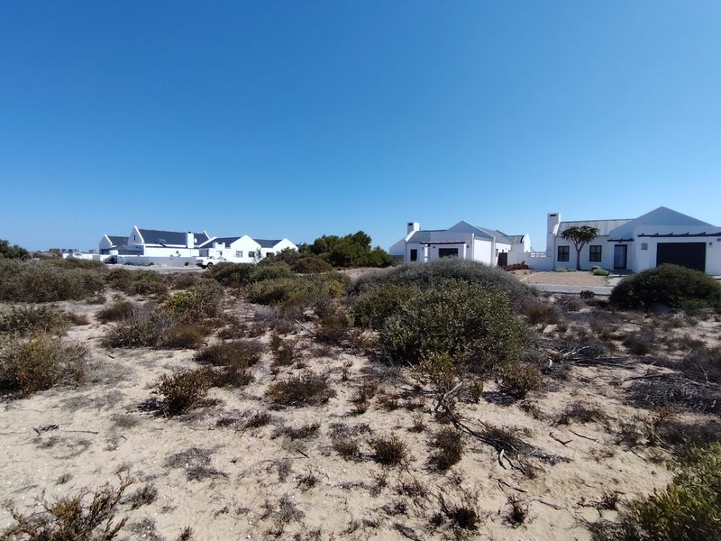 Discover Your Dream Retreat in Britannia Bay - Photo 2