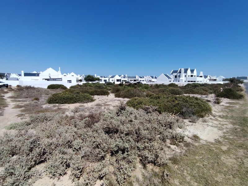 Discover Your Dream Retreat at Britannia Reef Estate - Photo 6