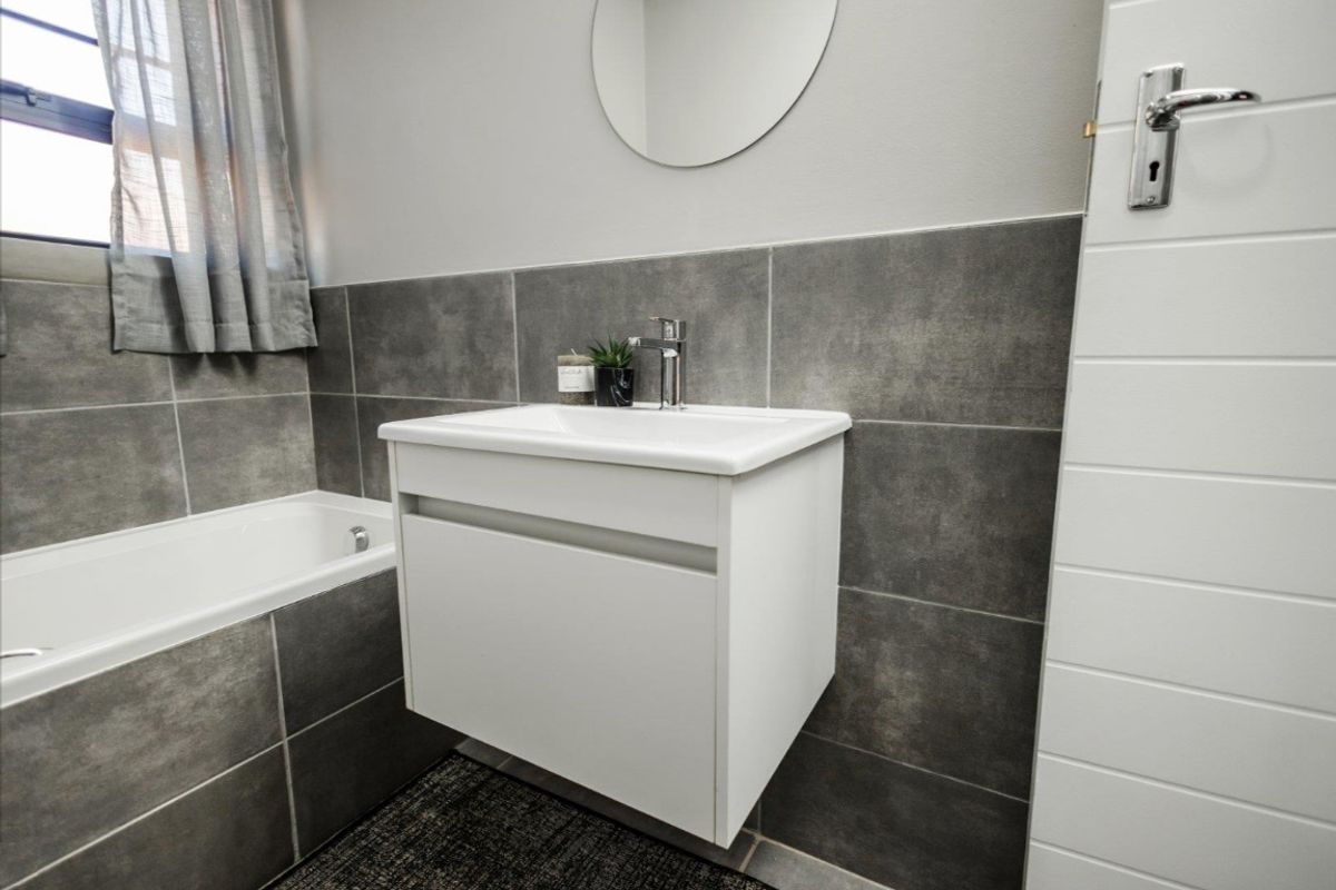 Brand-New First-Floor 2-Bedroom, 2-Bathroom Apartment for Sale | Pretoria West - Photo 2