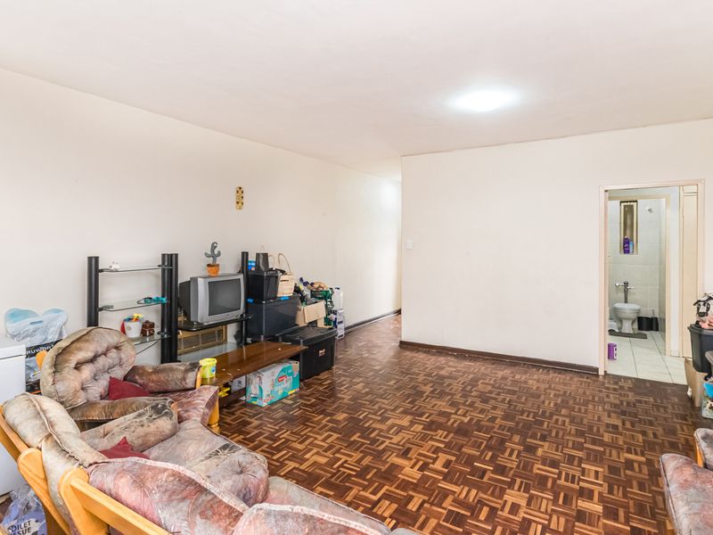 PROPERTY REPORT: 2-BEDROOM APARTMENT – FLORIDA, ROODEPOORT - Photo 9