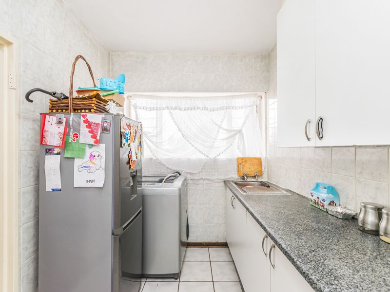 PROPERTY REPORT: 2-BEDROOM APARTMENT – FLORIDA, ROODEPOORT - Photo 5