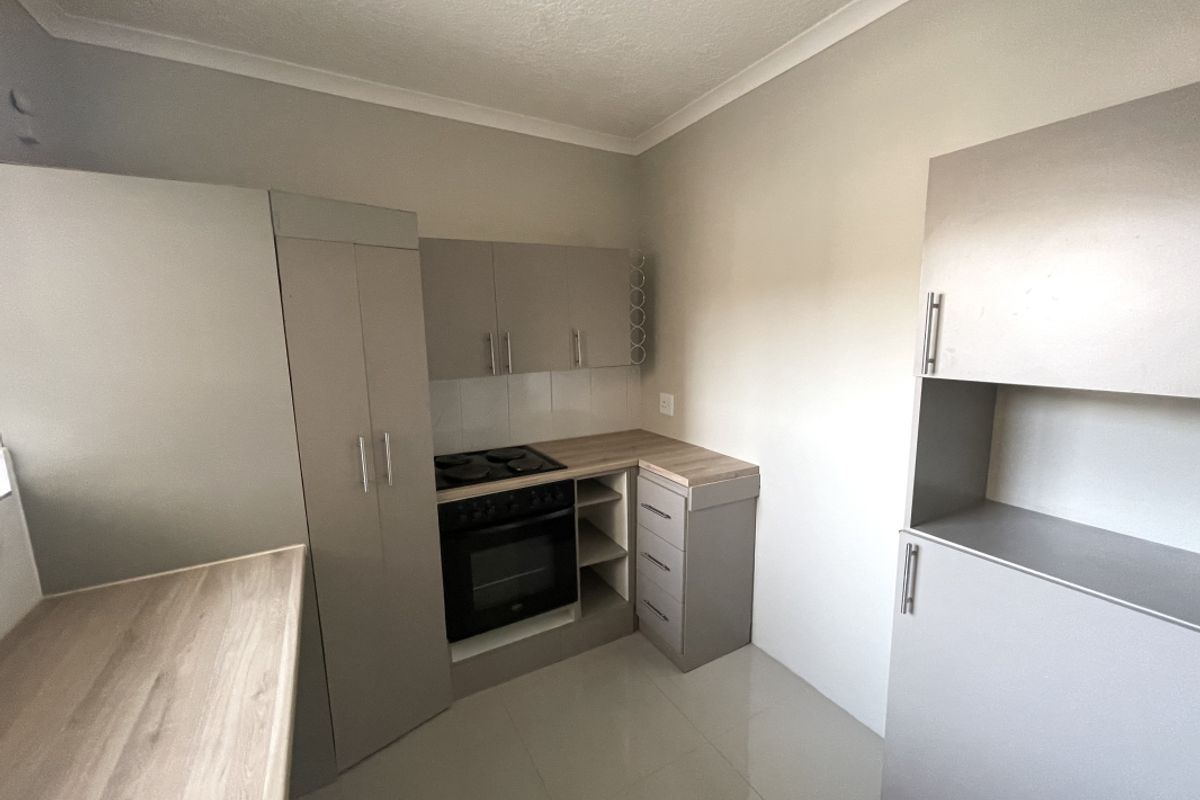 Stylish 1-Bedroom Apartment in a Secure Gated Complex - Photo 4