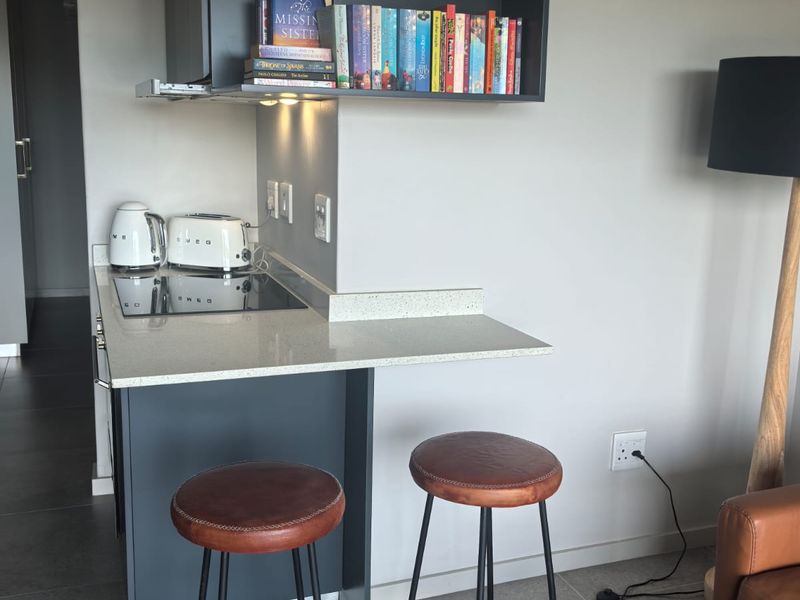 Sophisticated Urban Living: Designer Perfection On 2 SIX Florida Road - Photo 9