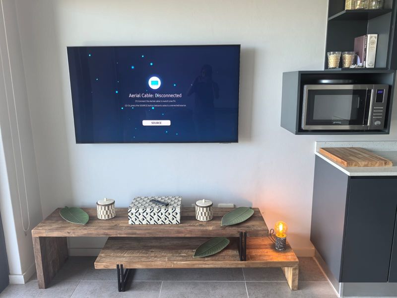 Sophisticated Urban Living: Designer Perfection On 2 SIX Florida Road - Photo 8