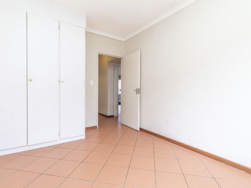 Garden Apartment with a Loft For Sale - Photo 10