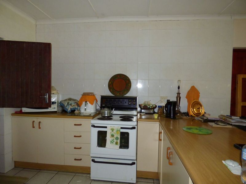 Spacious Home With Great Potential in Mission Street, West Bank - Photo 8