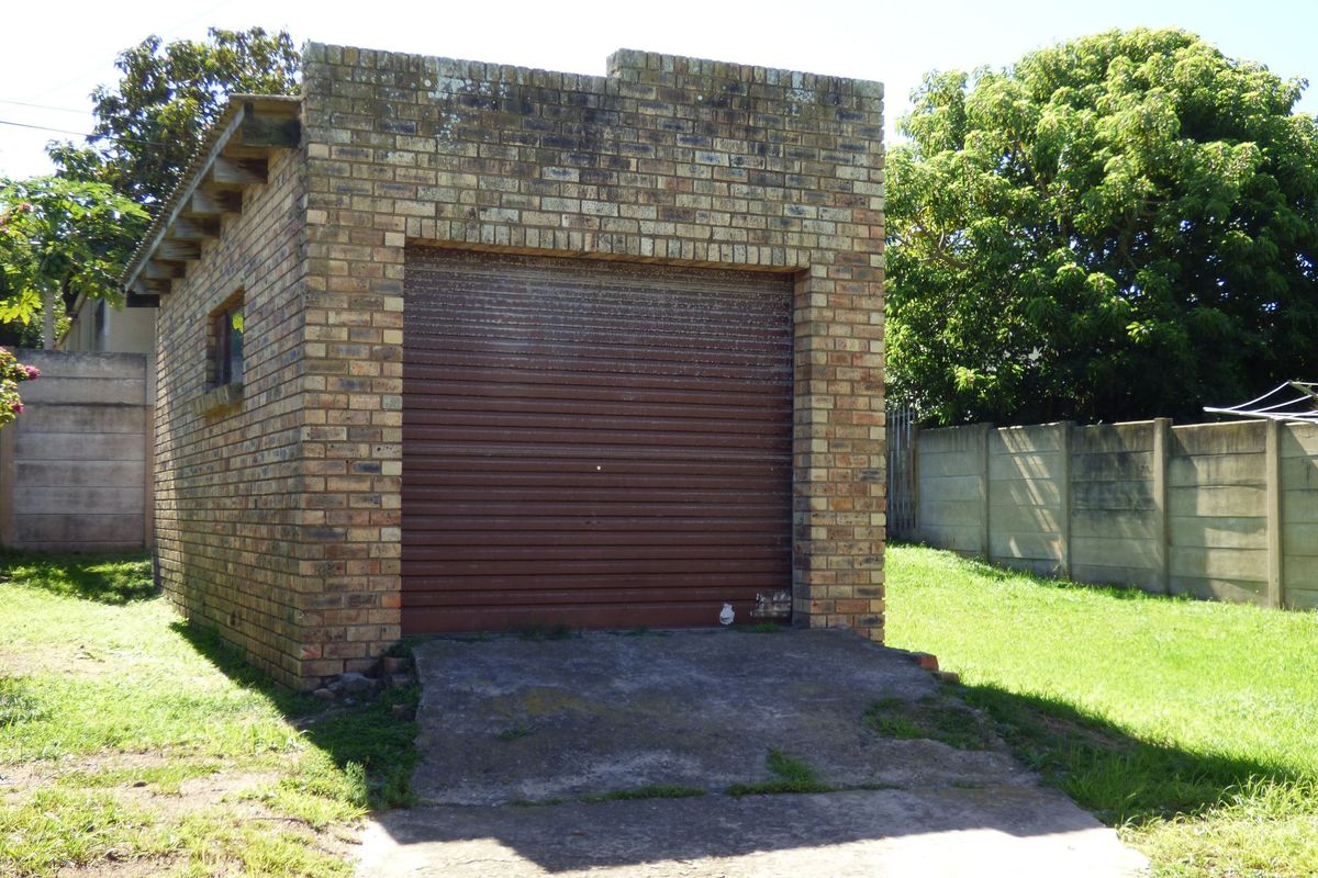 Versatile Property With Two Separate Living spaces in Heron Street, West Bank - Photo 3