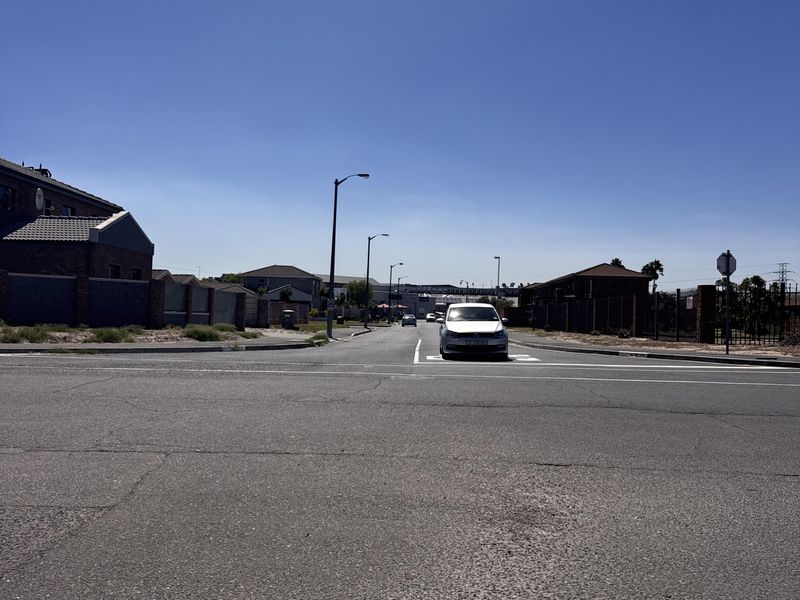 Luxury Double-Storey Plot & Plan - Photo 9