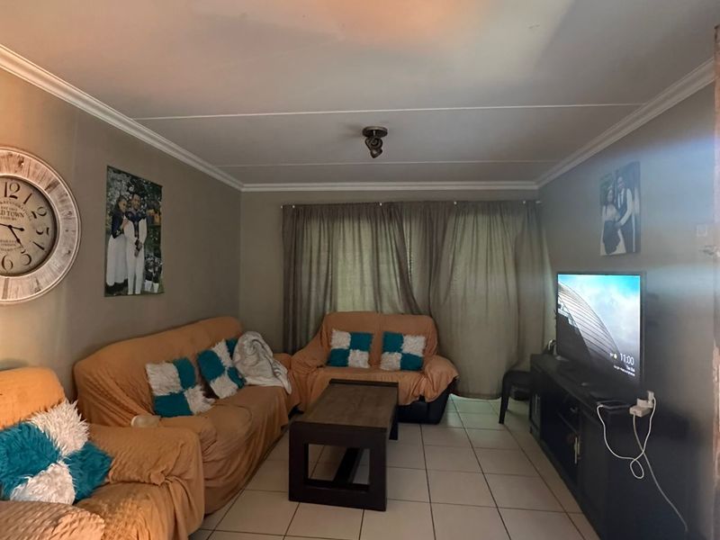 Ground floor 2 bedroom Apartment - Photo 5