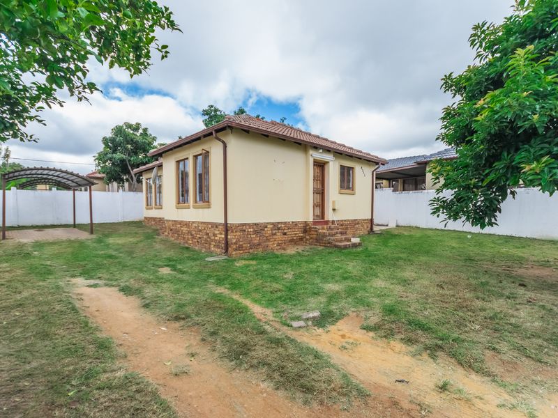 Make New Family Memories or Simply invest! - Photo 8