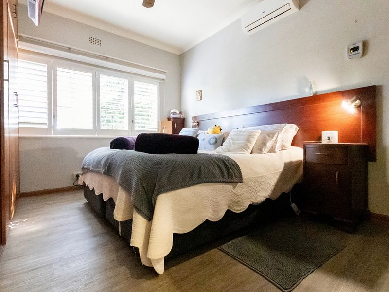 Stylish 4 Bedroom Home with Entertainer’s Braai Room and Large Erf - Photo 2