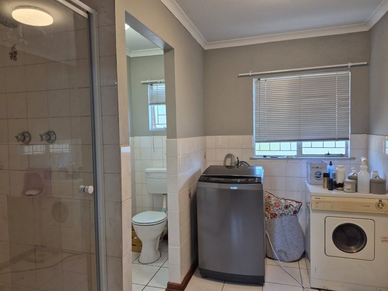 Comfortable Living in Popular Family Neighborhood - Photo 9