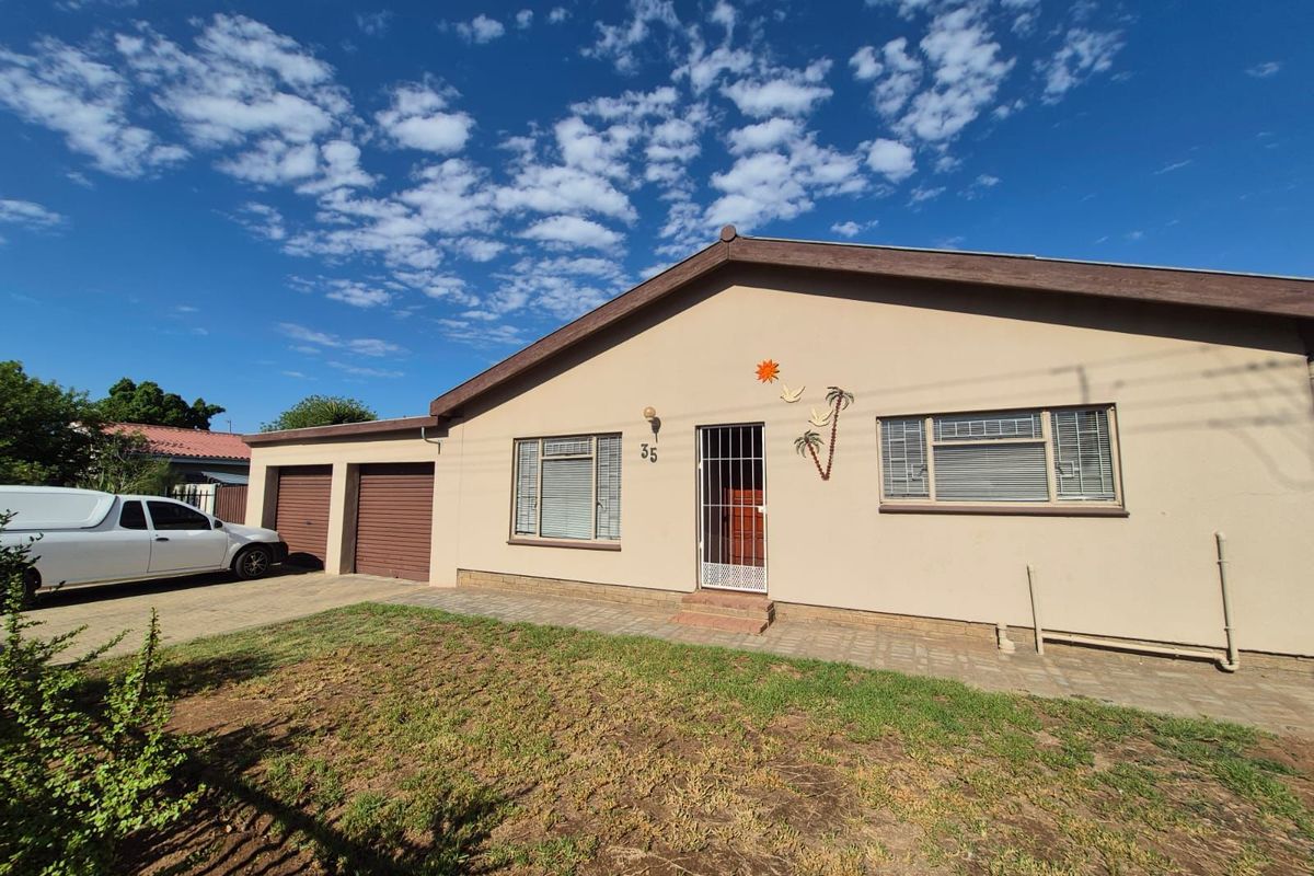 Comfortable Living in Popular Family Neighborhood - Photo 2