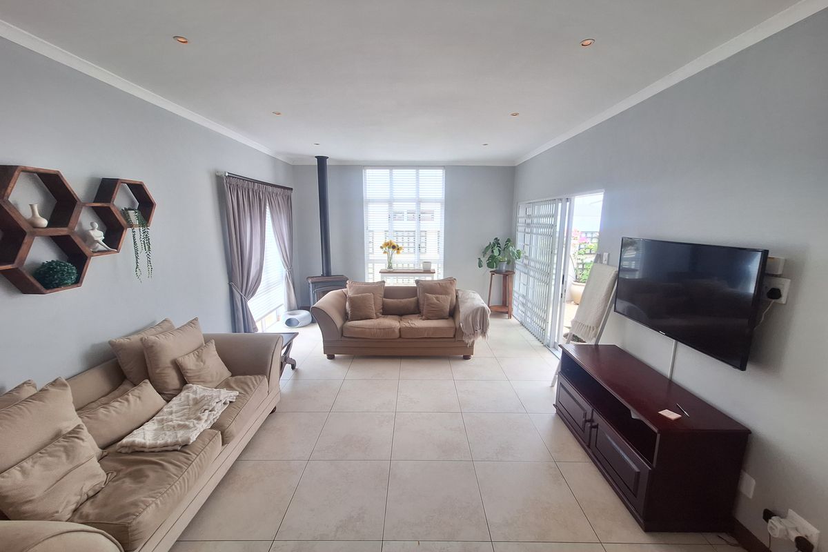 Secure complex living on the Sunshine Coast – Pristine and modern * - Photo 5