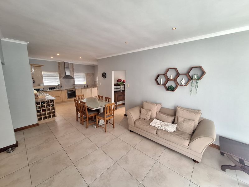 Secure complex living on the Sunshine Coast – Pristine and modern * - Photo 6