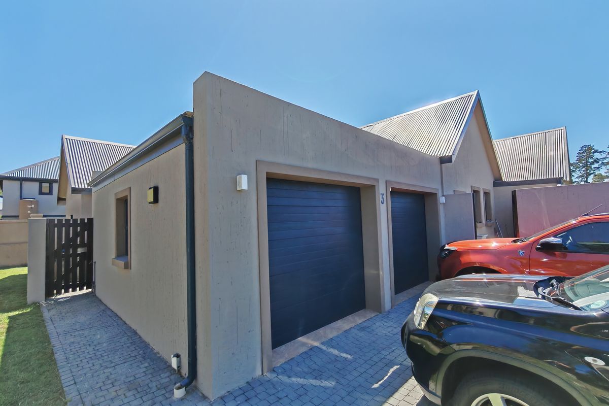 Modern 3-Bedroom Home in Secure Kraaibosch Country Estate - Photo 3