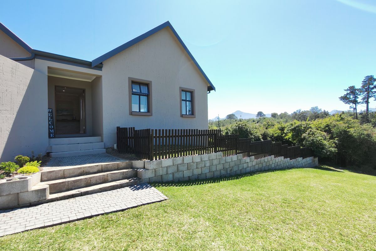 Modern 3-Bedroom Home in Secure Kraaibosch Country Estate - Photo 5