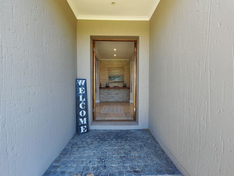 Modern 3-Bedroom Home in Secure Kraaibosch Country Estate - Photo 10