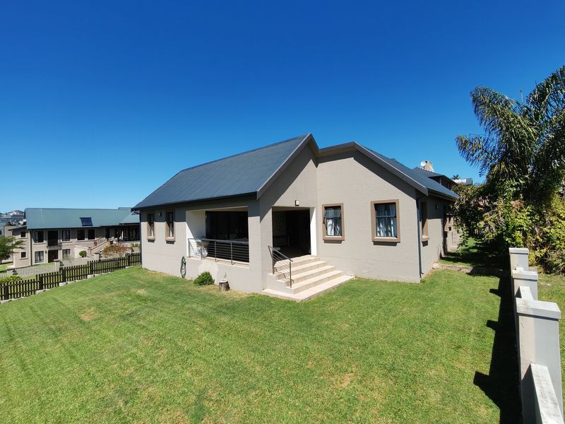Modern 3-Bedroom Home in Secure Kraaibosch Country Estate - Photo 6