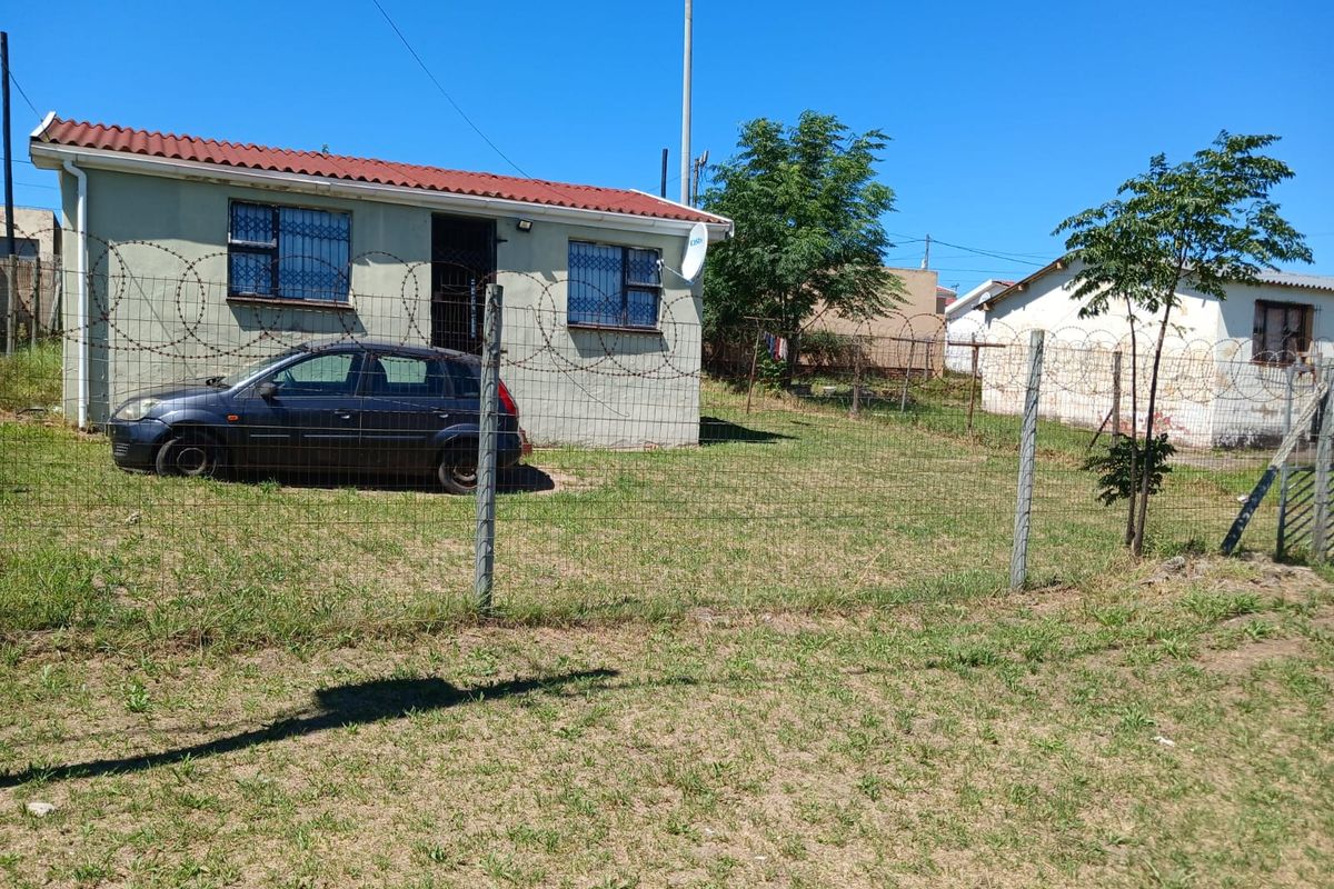2 Bedroom 1 bathroom House in Mdantsane, East London - Photo 4