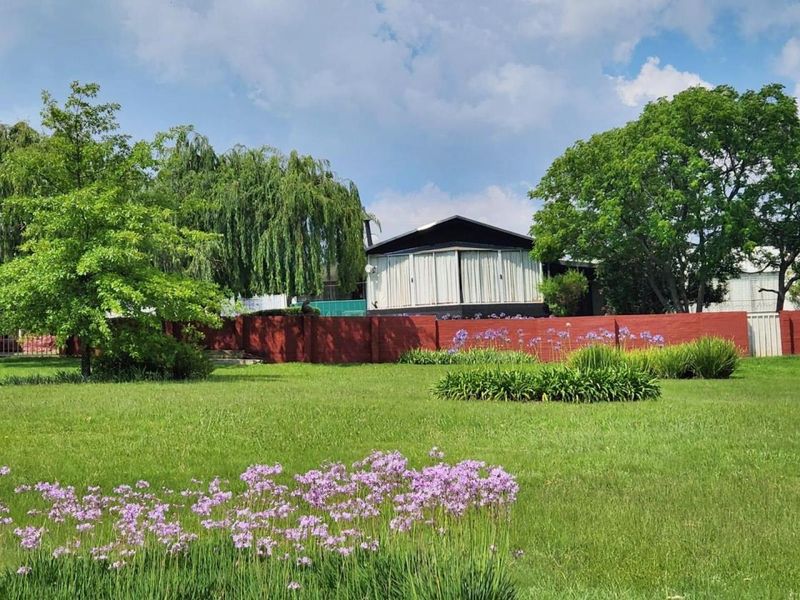 Waterfront Living, Launch your boat. Central home in Oranjeville, Vaal Dam - Photo 3