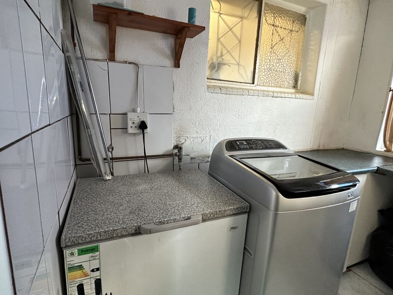 Quant Family home with Big Stoep, Pool and Optional Entertainment Area - Photo 7