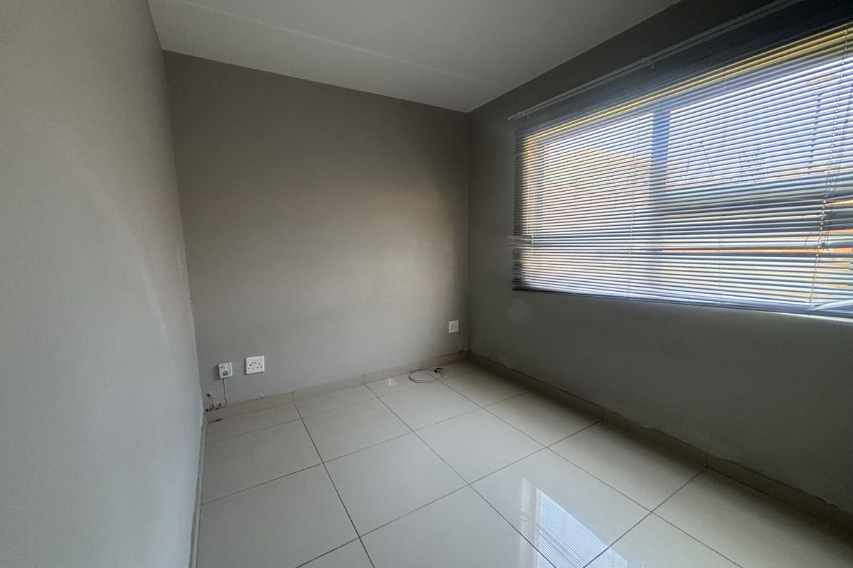 Exclusive Sole Mandate in Complex - Photo 5