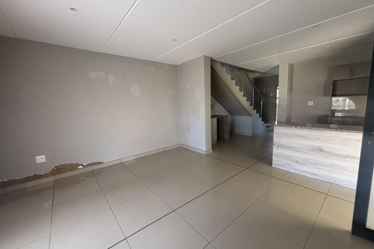 Exclusive Sole Mandate in Complex - Photo 3