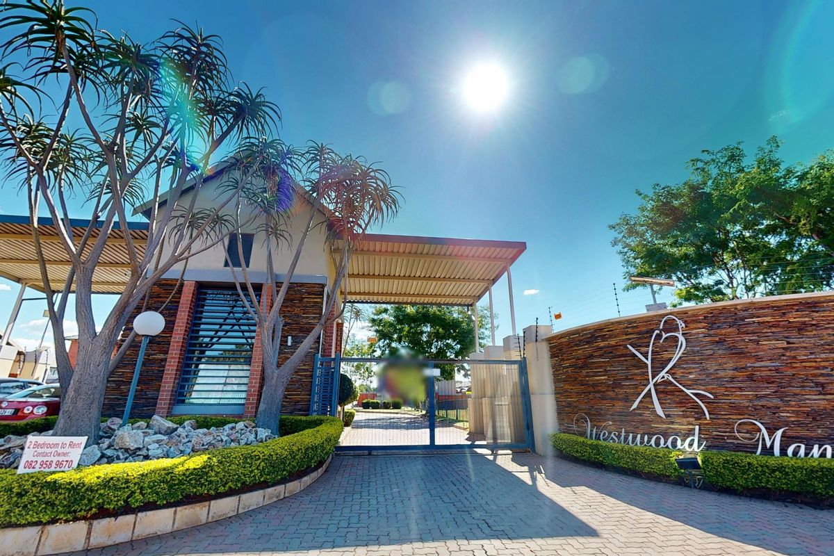 Two bedroom townhouse for sale in Pretoria West - Photo 2