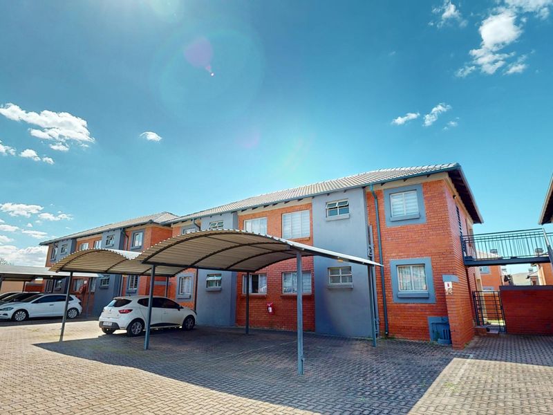 Two bedroom townhouse for sale in Pretoria West - Photo 1